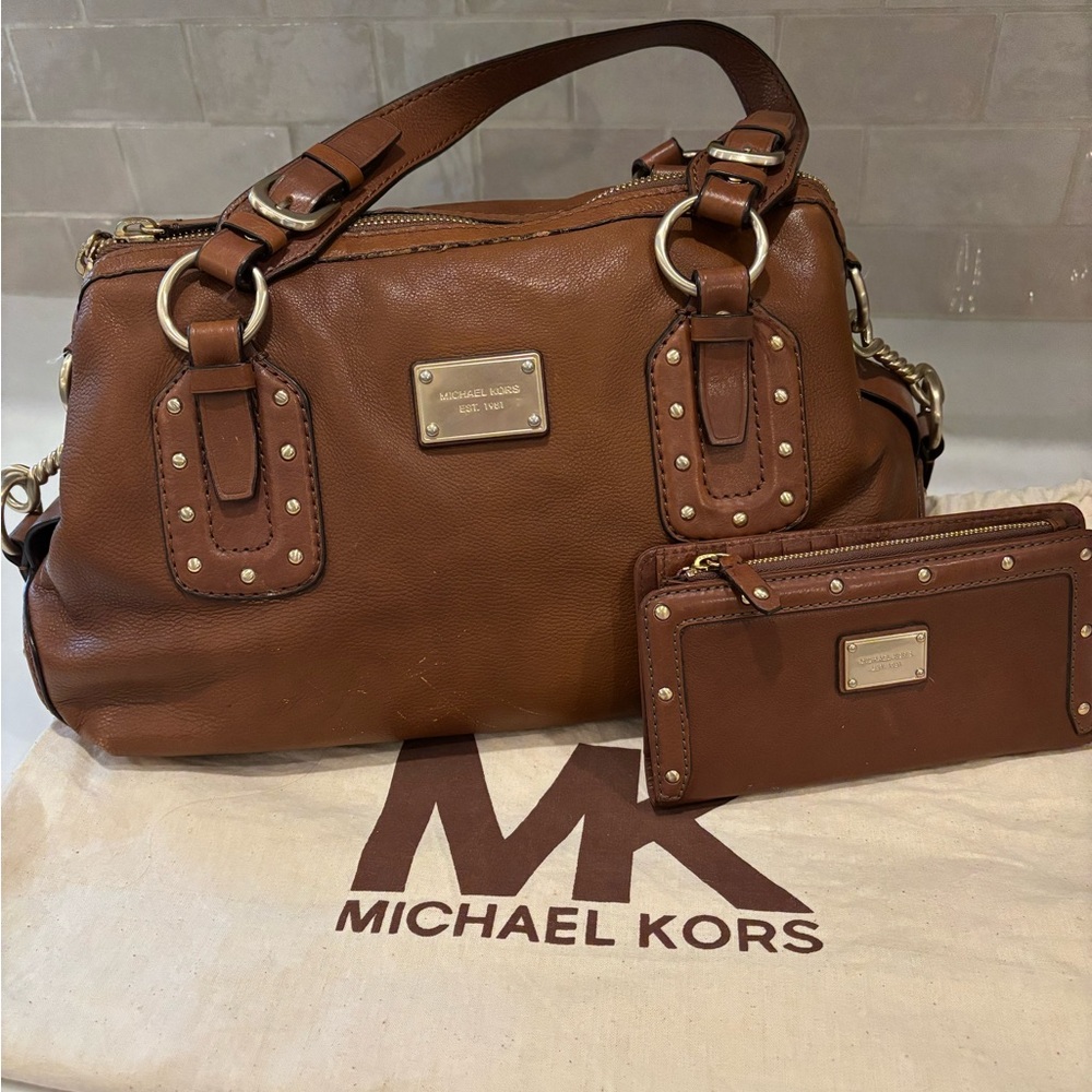 Michael Kors Brown Pebble Leather Handbag Purse and Wallet Set